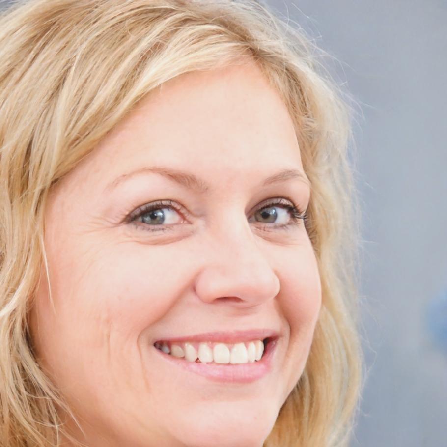 Portraitfoto von Ingrid Brennsteiner